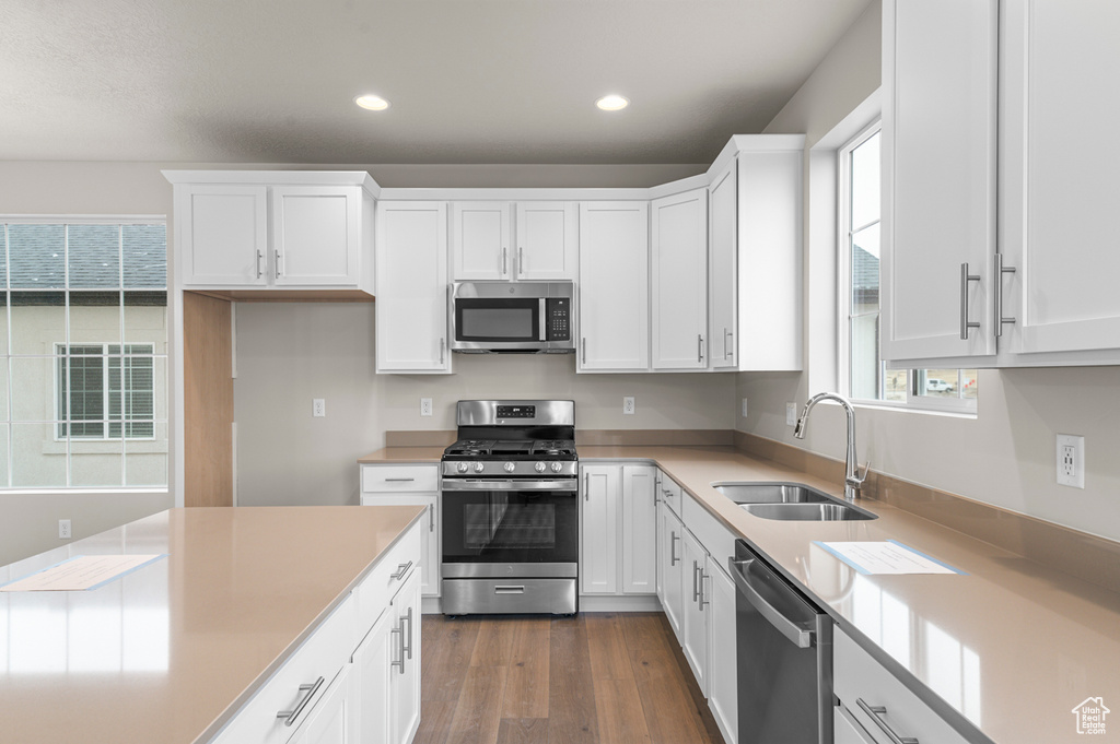 8848 S VEILED PEAK RD West Jordan, UT 84081