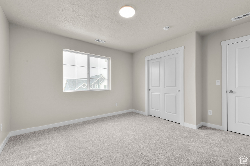 8848 S VEILED PEAK RD West Jordan, UT 84081