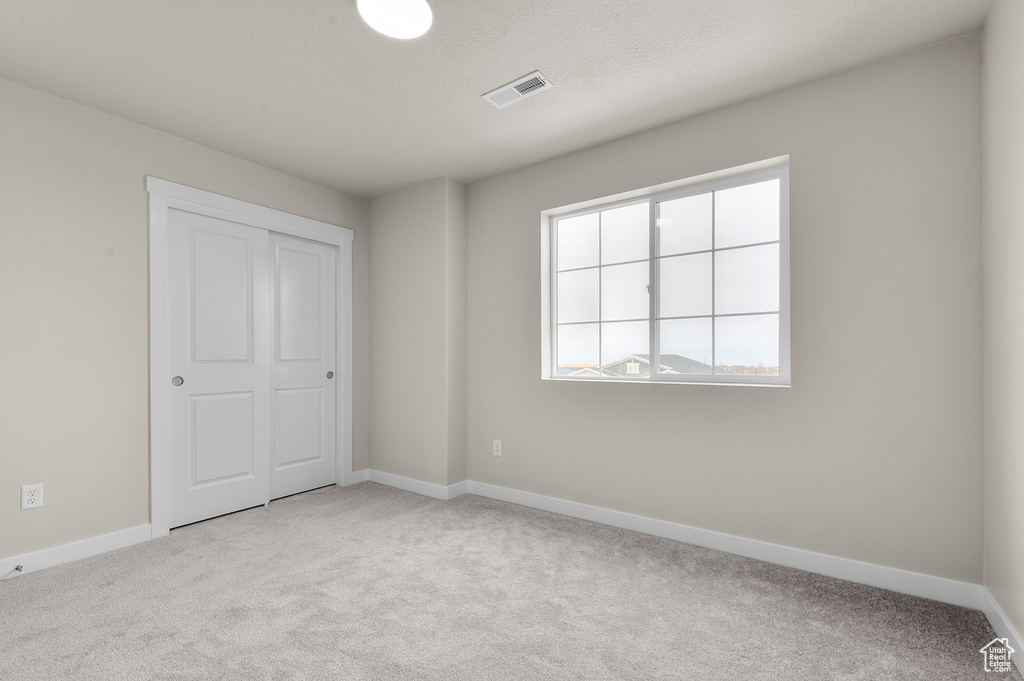 8848 S VEILED PEAK RD West Jordan, UT 84081