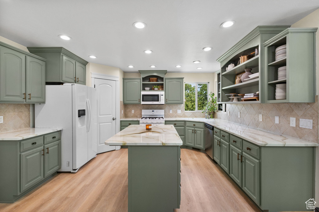 934 N 1385 W Clinton, UT 84015