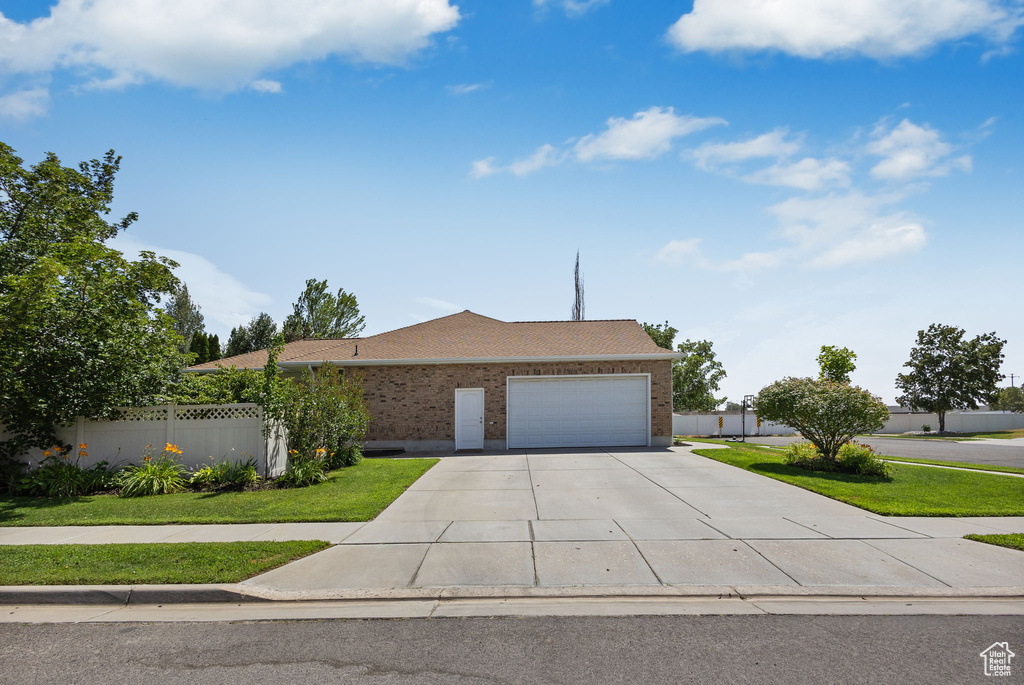 934 N 1385 W Clinton, UT 84015