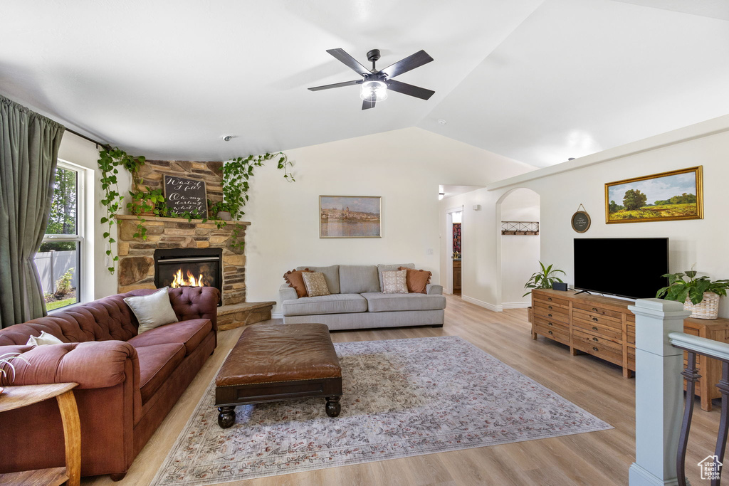 934 N 1385 W Clinton, UT 84015