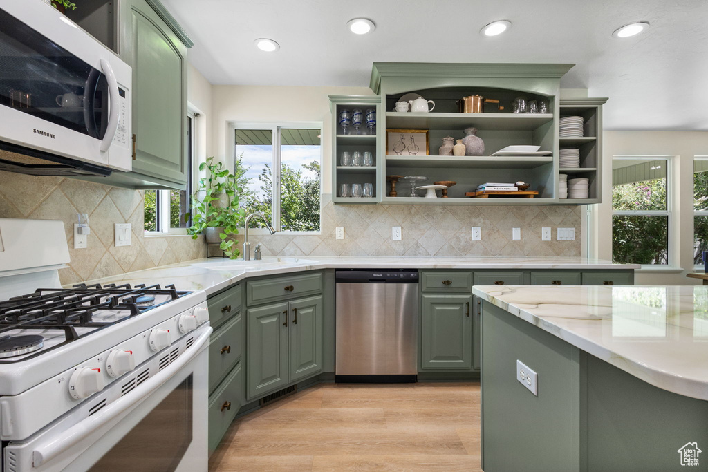 934 N 1385 W Clinton, UT 84015