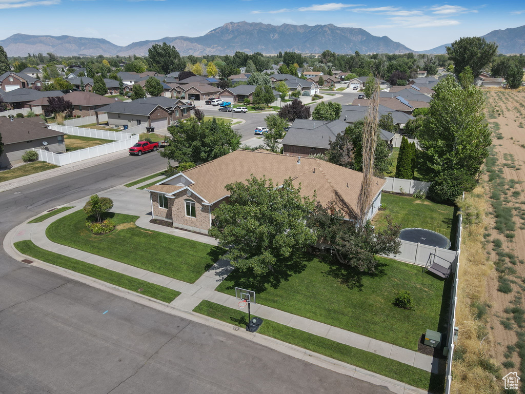 934 N 1385 W Clinton, UT 84015