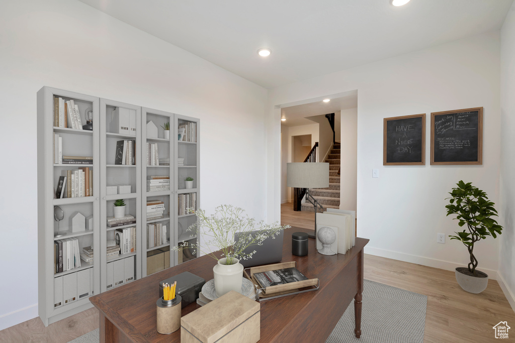 817 W HALVORSEN PKWY Saratoga Springs, UT 84045
