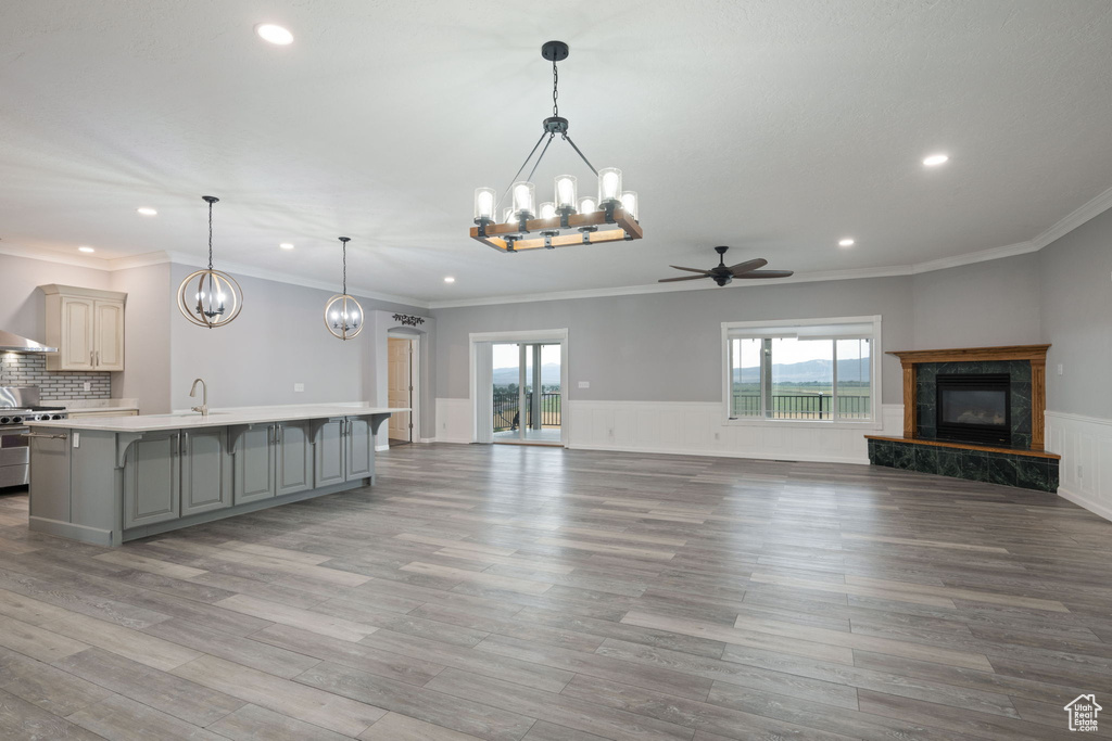 Photo 9 for MLS #2100248 at 758 S Panorama Dr
