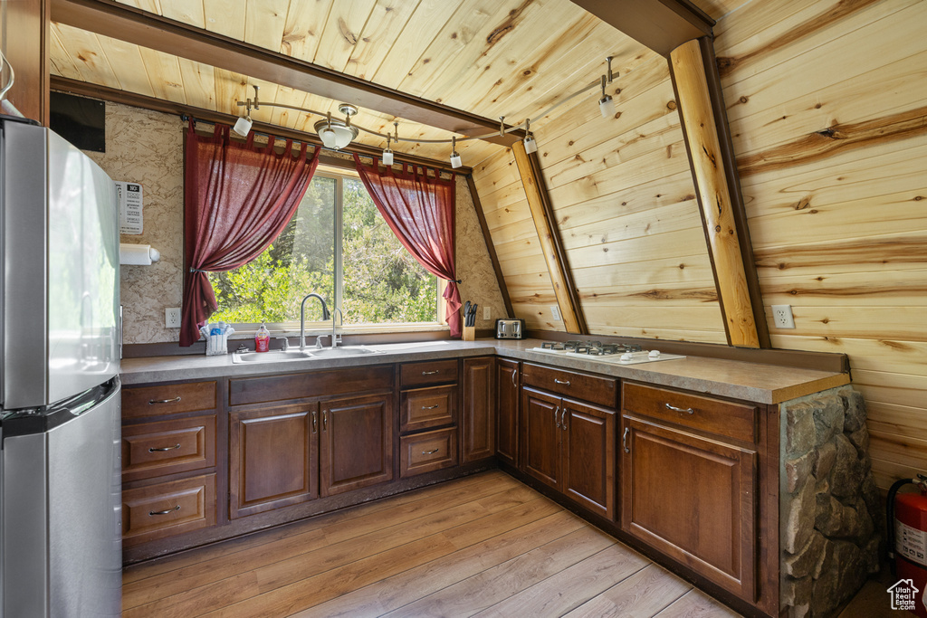 445 S WHITE OAK ST Orderville, UT 84758