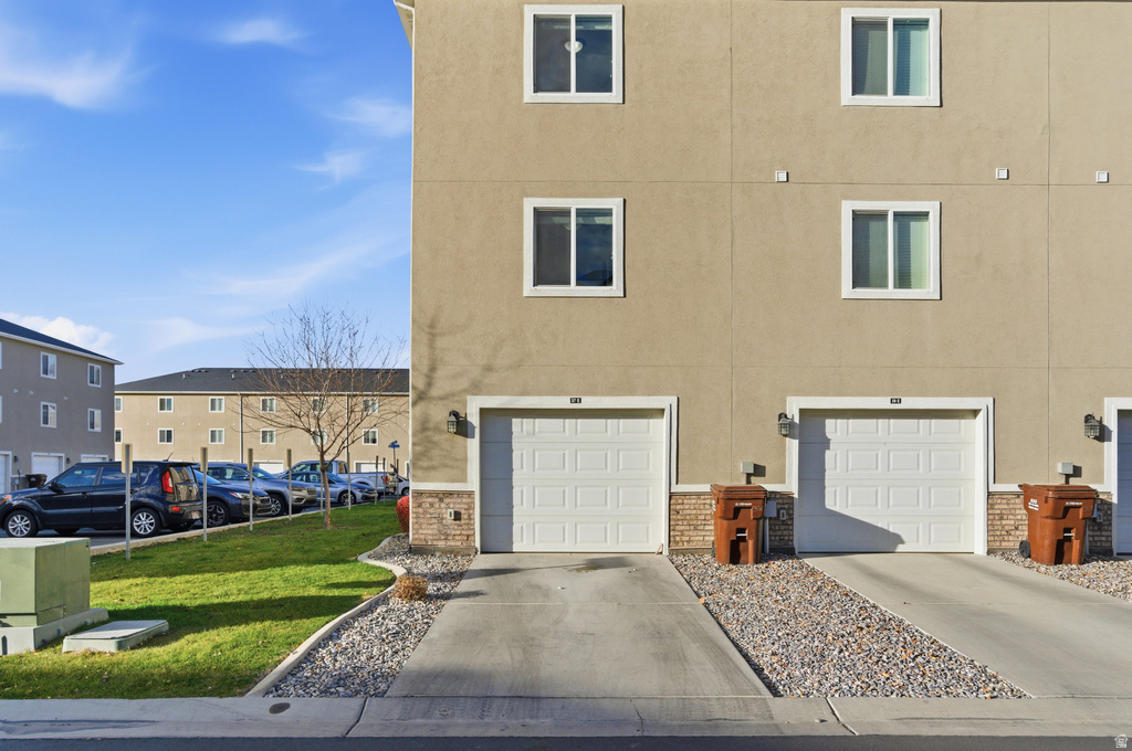37 E 670 N Vineyard, UT 84059