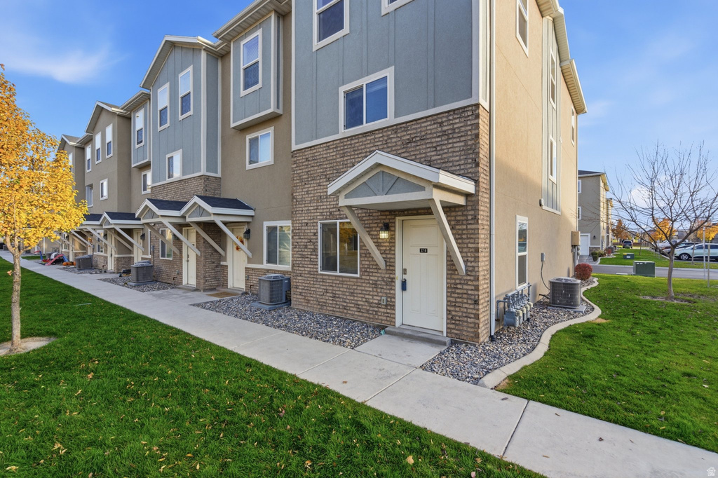 37 E 670 N Vineyard, UT 84059