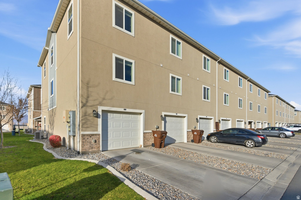 37 E 670 N Vineyard, UT 84059
