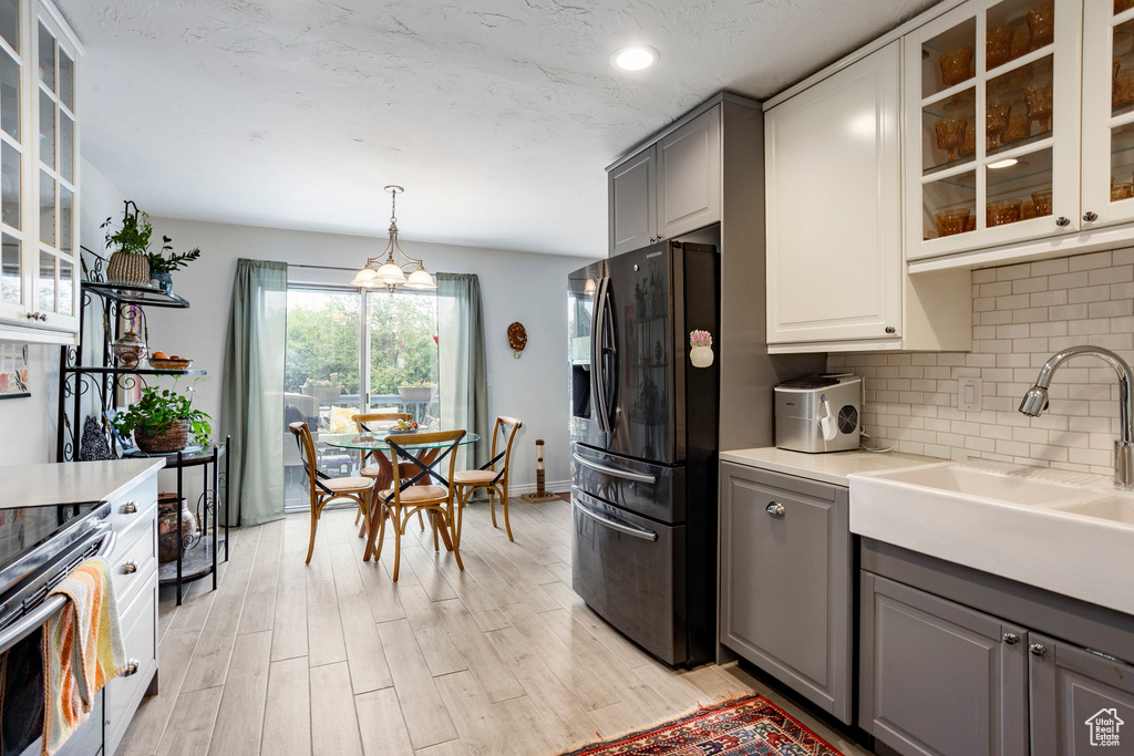 1075 E 8320 S Sandy, UT 84094