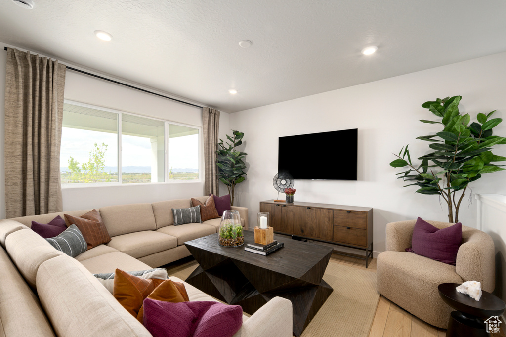 1834 E BADGER AVE #B260 Eagle Mountain, UT 84005