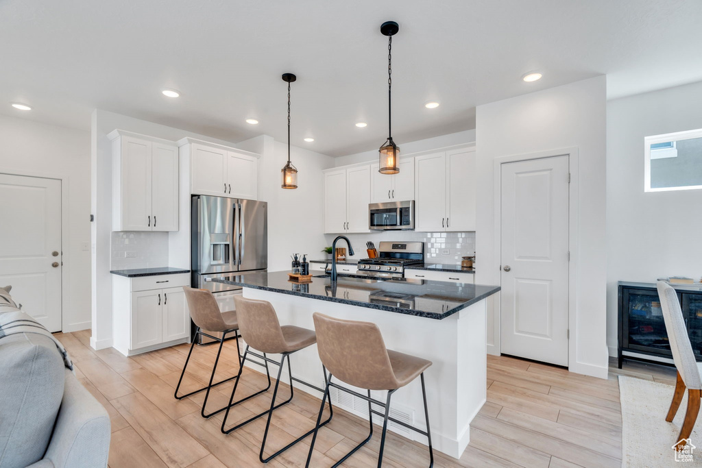 6711 W SKIP ROCK RD South Jordan, UT 84009