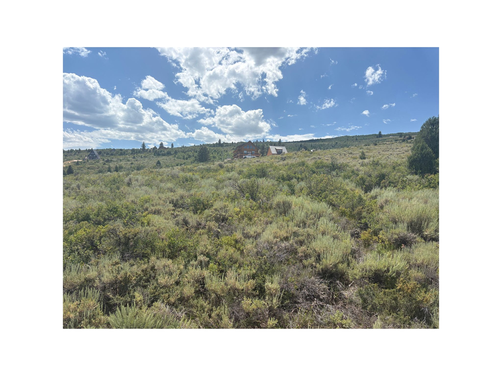 3331 S SNOWSHOE CIR Garden City, UT 84028