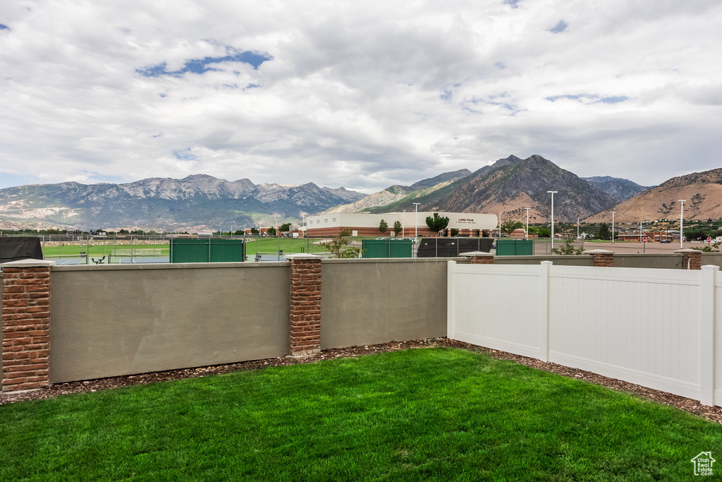 4924 W WILLOWSTONE DR Highland, UT 84003
