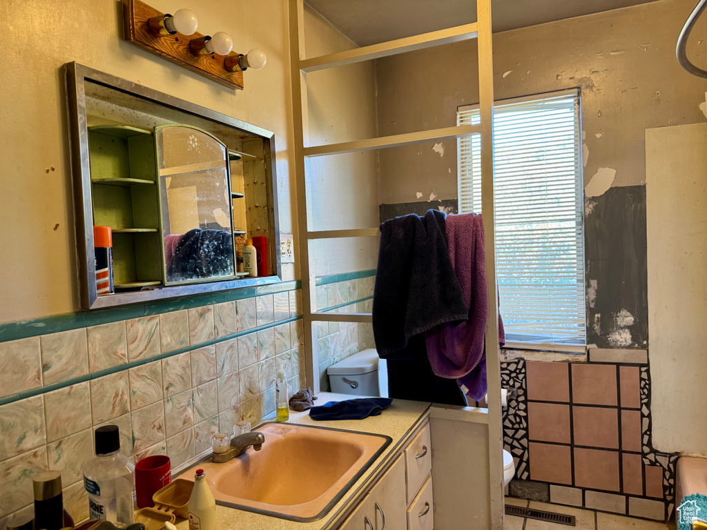 188 W CENTER ST Holden, UT 84636