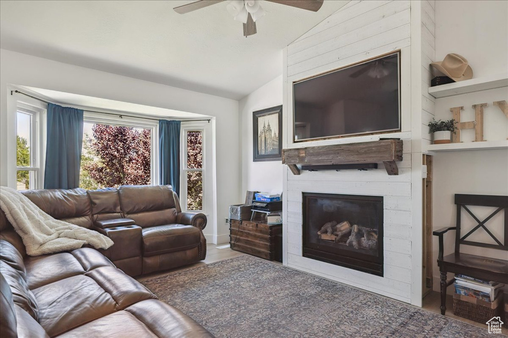 2447 W 2000 N Clinton, UT 84015