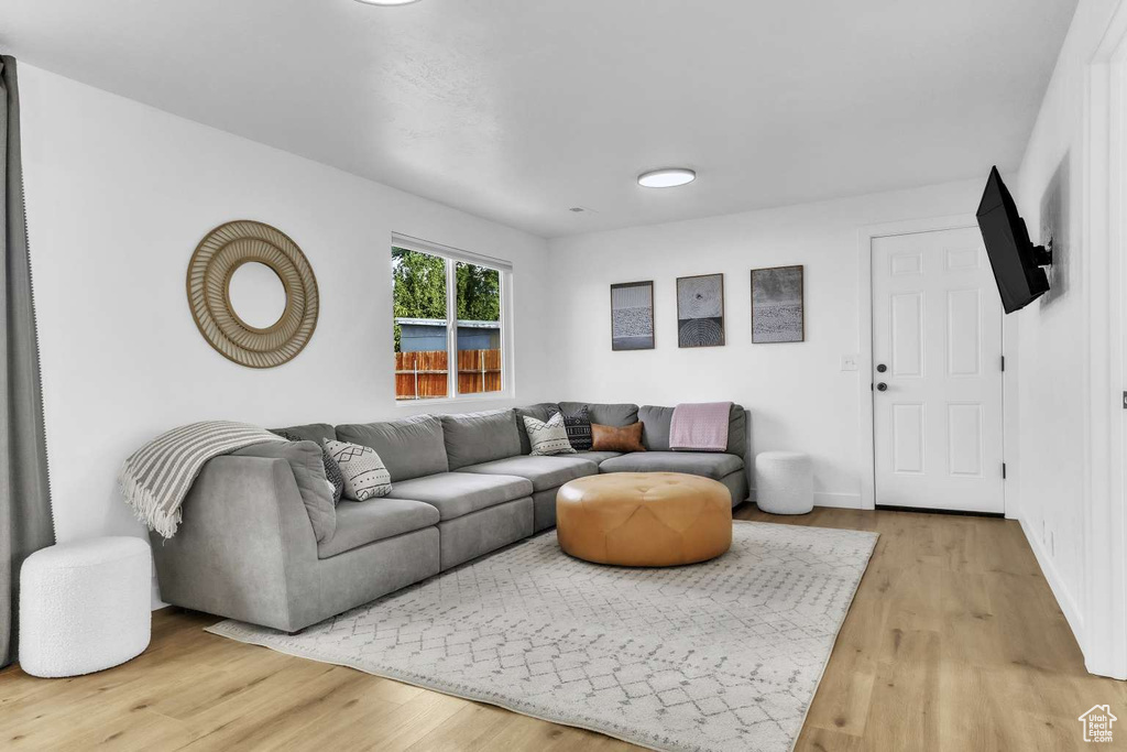 4031 S 6820 W West Valley City, UT 84128