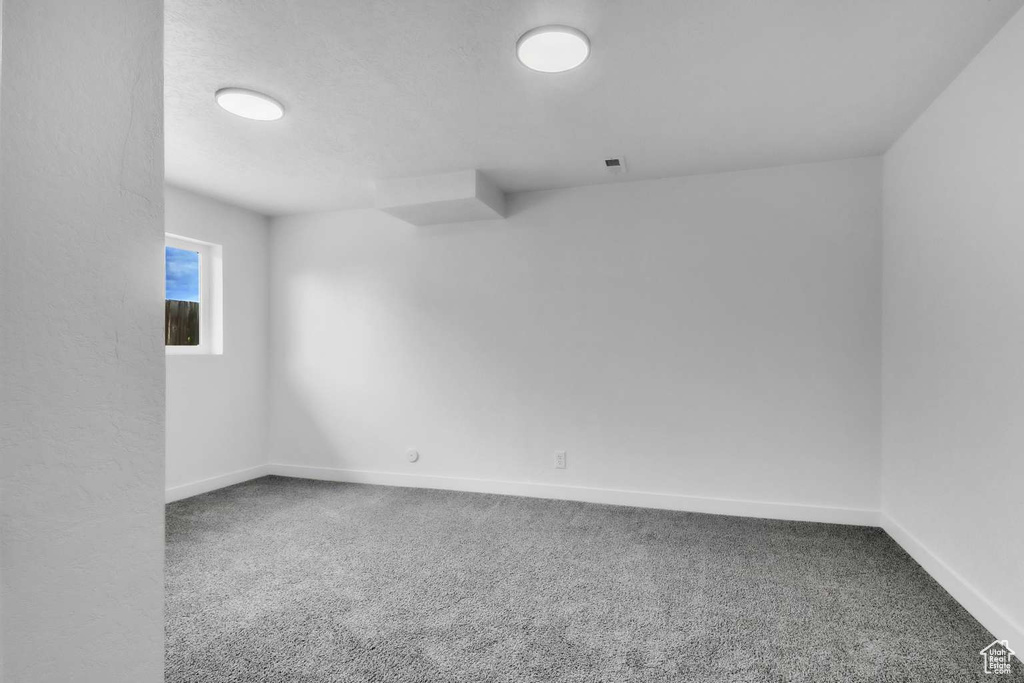 4031 S 6820 W West Valley City, UT 84128
