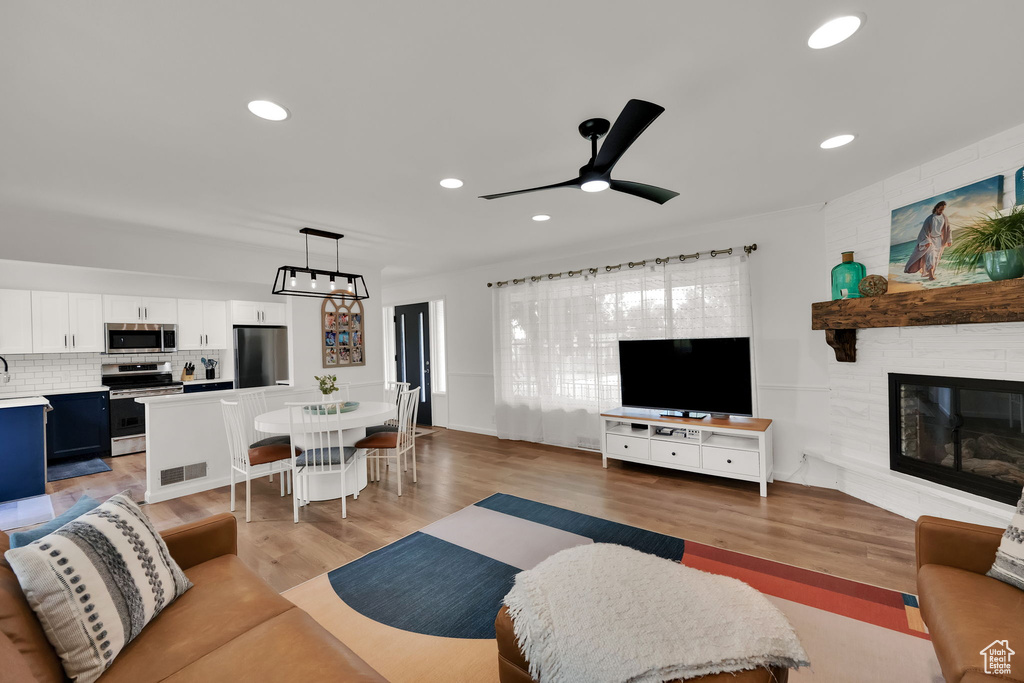 82 E WICKER LN Bountiful, UT 84010