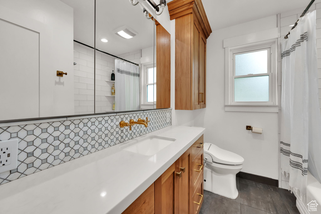 82 E WICKER LN Bountiful, UT 84010