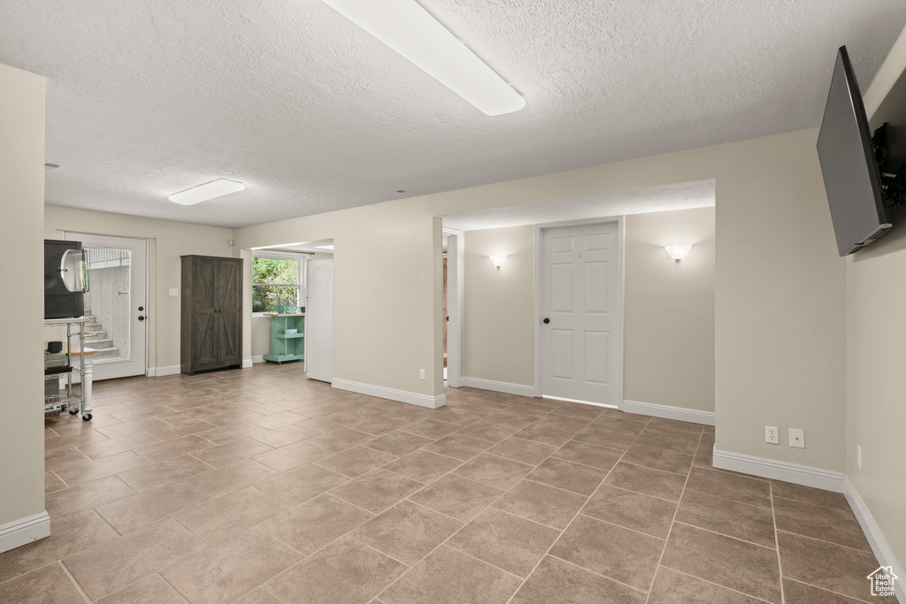 9460 S DUNSINANE DR South Jordan, UT 84009