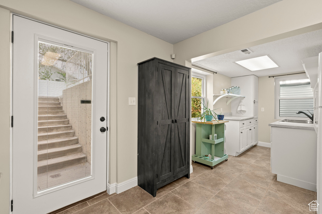 9460 S DUNSINANE DR South Jordan, UT 84009