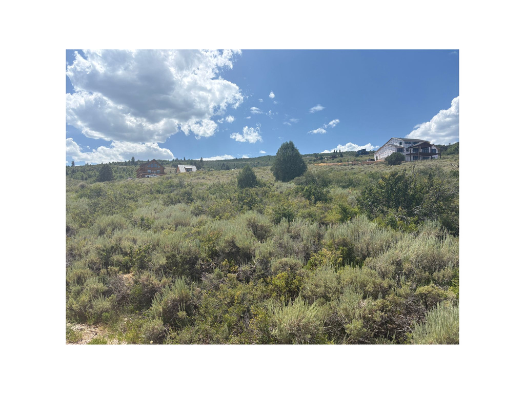 3321 S SNOWSHOE CIR Garden City, UT 84028