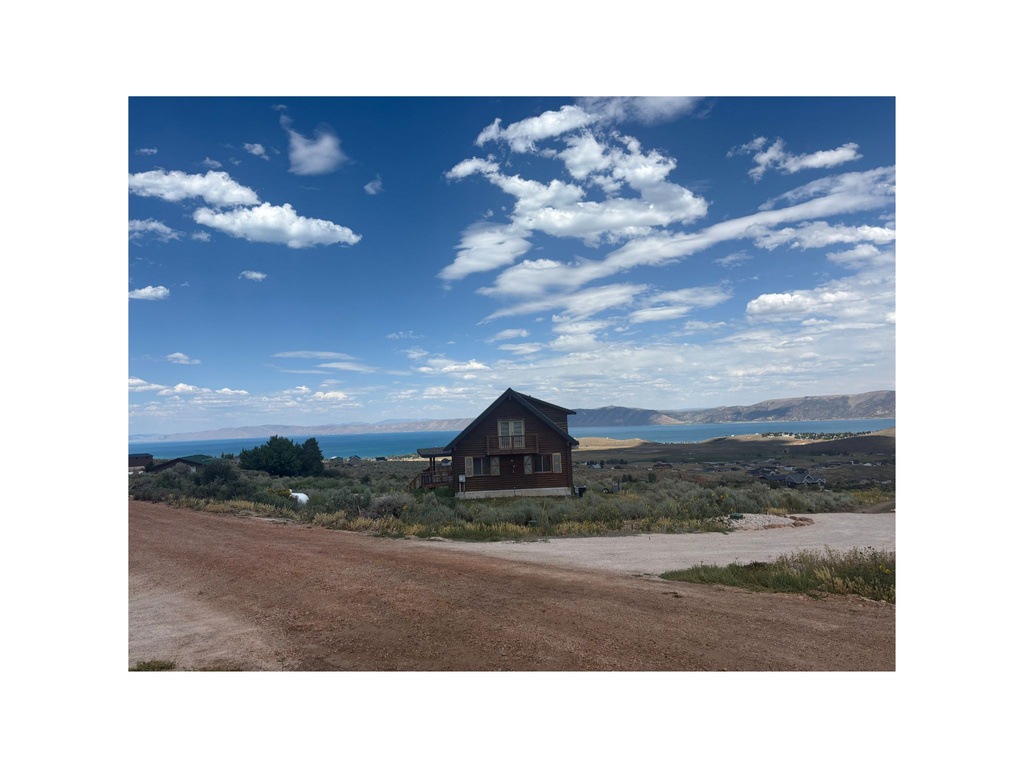 3321 S SNOWSHOE CIR Garden City, UT 84028