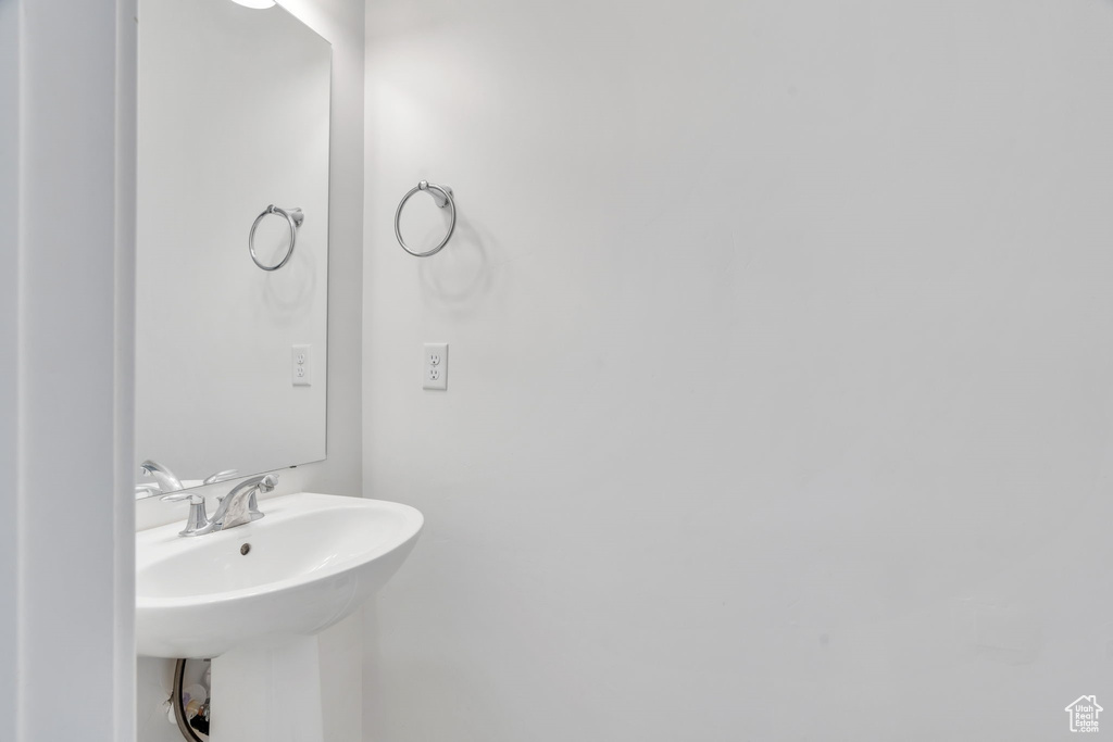 11569 S NIGHT HERON RD South Jordan, UT 84009