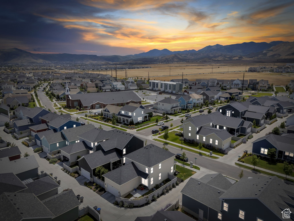 11569 S NIGHT HERON RD South Jordan, UT 84009