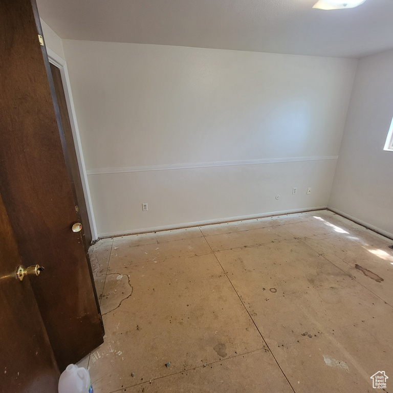 173 W 5200 S Washington Terrace, UT 84405