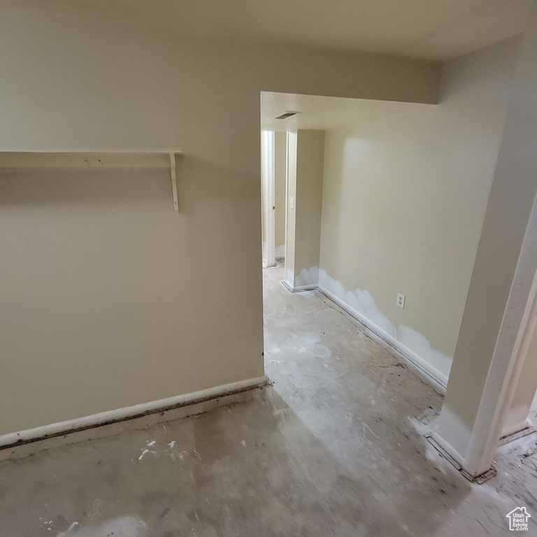 173 W 5200 S Washington Terrace, UT 84405