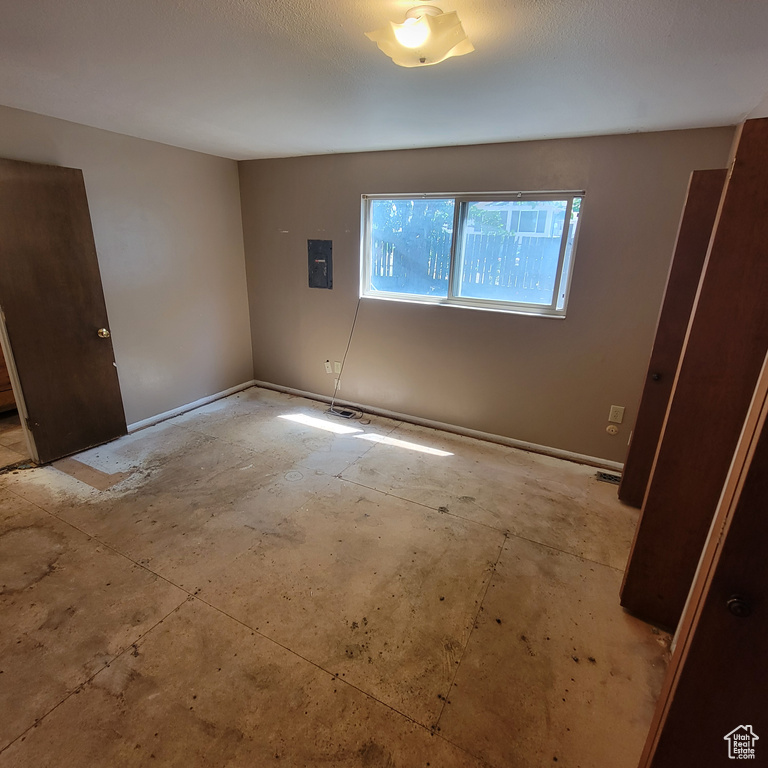 173 W 5200 S Washington Terrace, UT 84405
