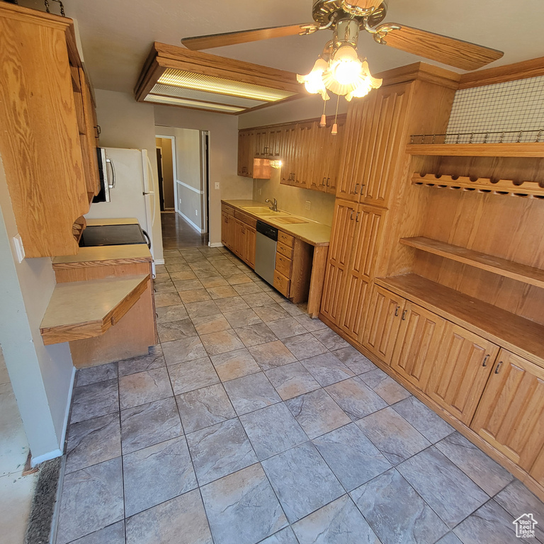 173 W 5200 S Washington Terrace, UT 84405