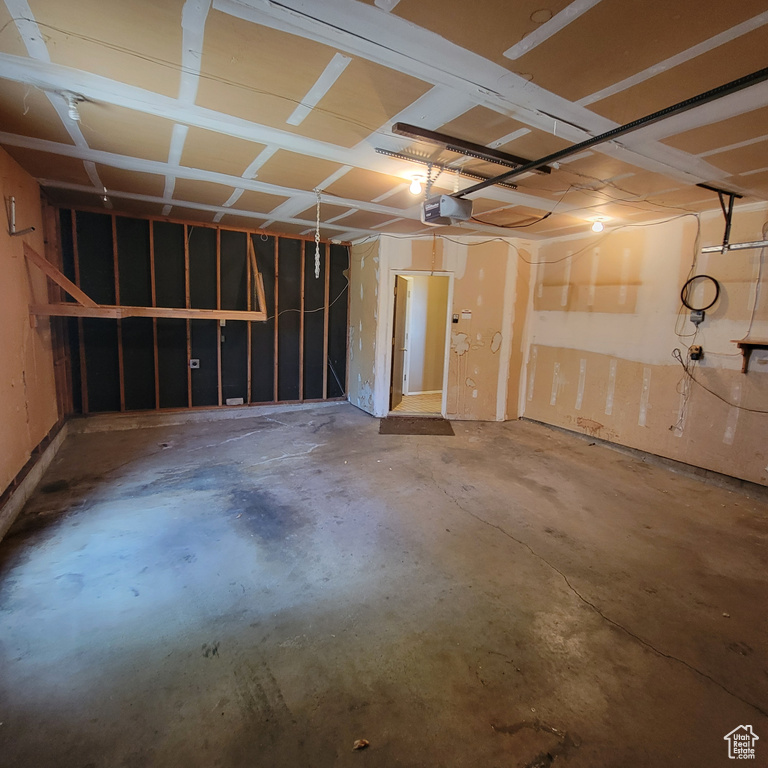 173 W 5200 S Washington Terrace, UT 84405
