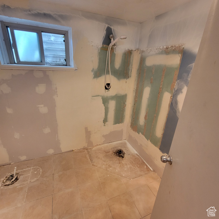 173 W 5200 S Washington Terrace, UT 84405
