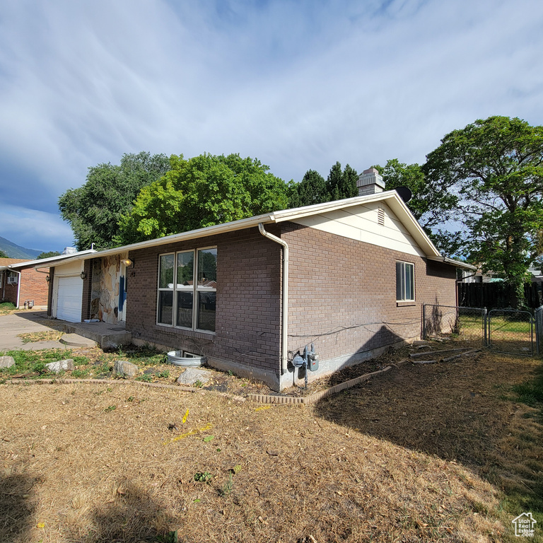 173 W 5200 S Washington Terrace, UT 84405
