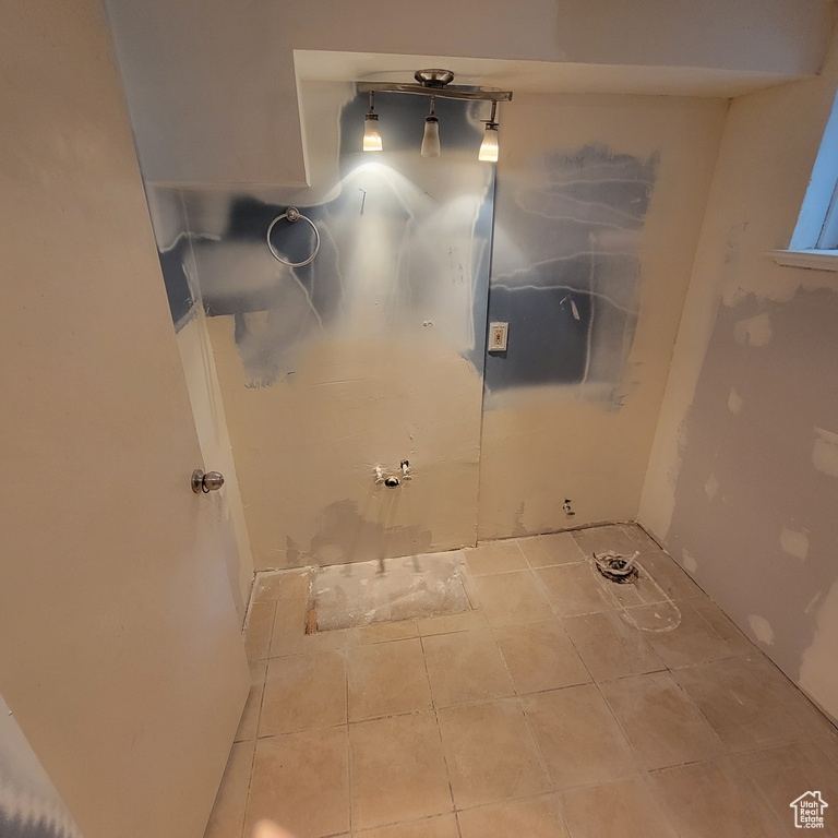 173 W 5200 S Washington Terrace, UT 84405