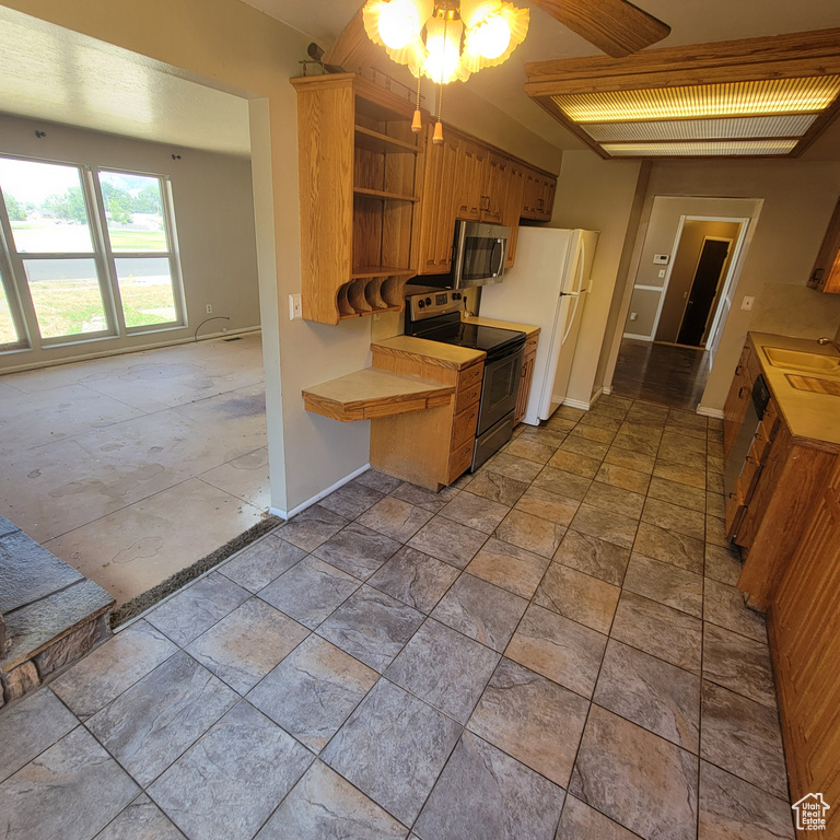 173 W 5200 S Washington Terrace, UT 84405