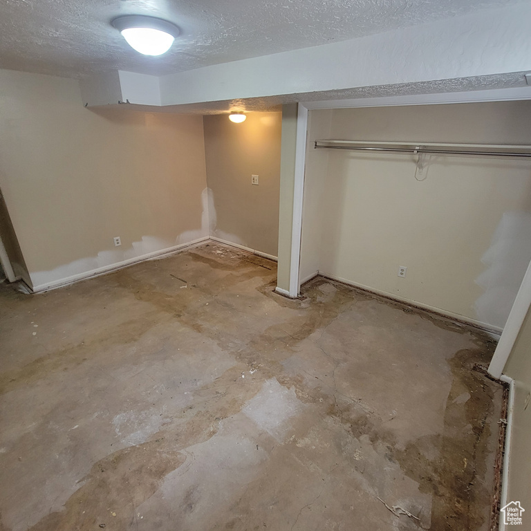 173 W 5200 S Washington Terrace, UT 84405