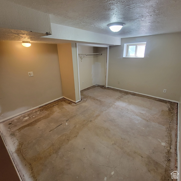 173 W 5200 S Washington Terrace, UT 84405