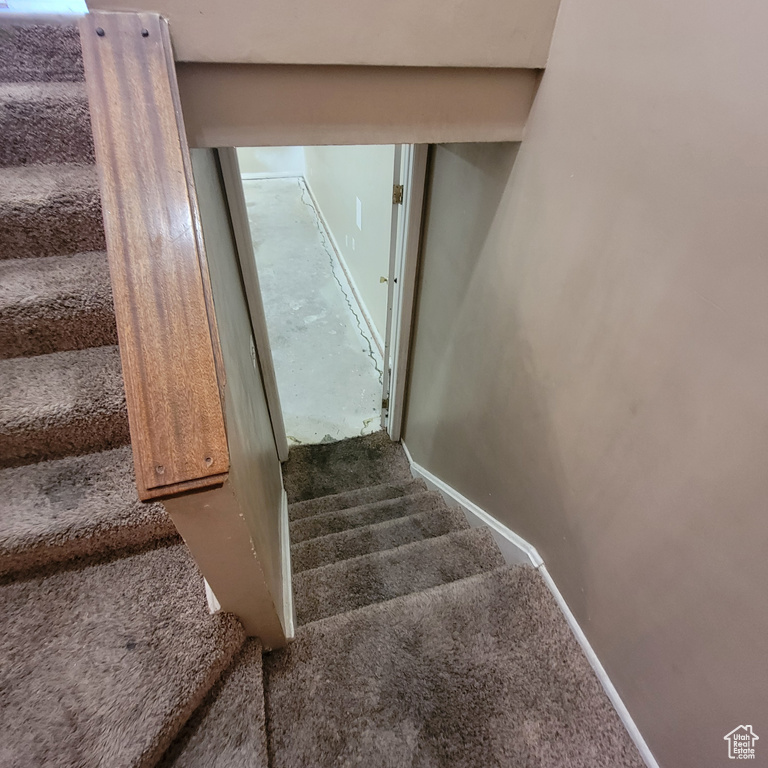 173 W 5200 S Washington Terrace, UT 84405