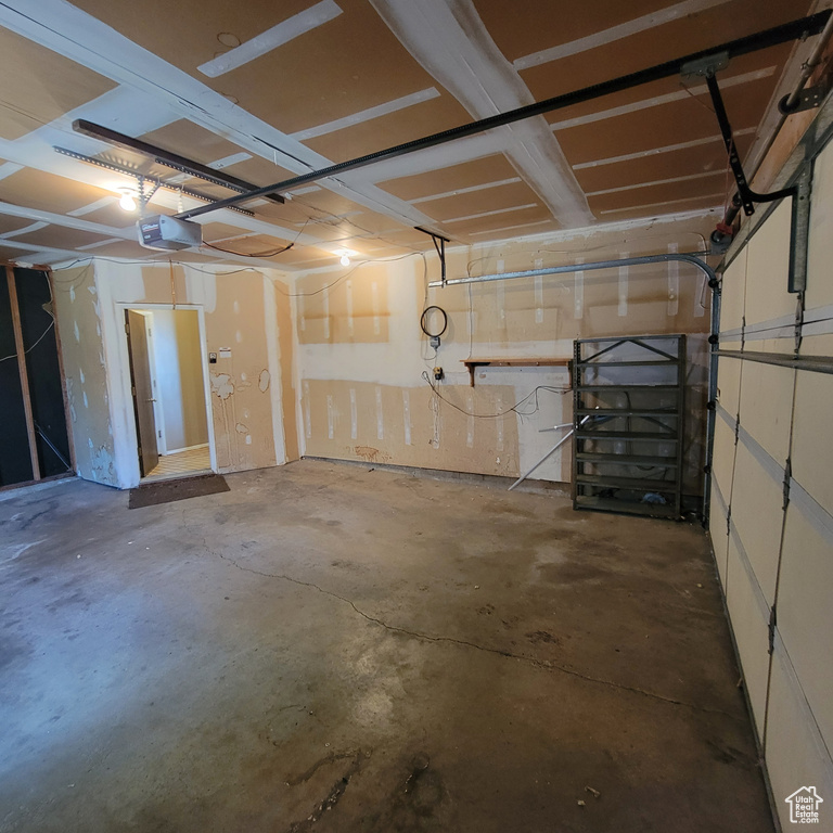 173 W 5200 S Washington Terrace, UT 84405