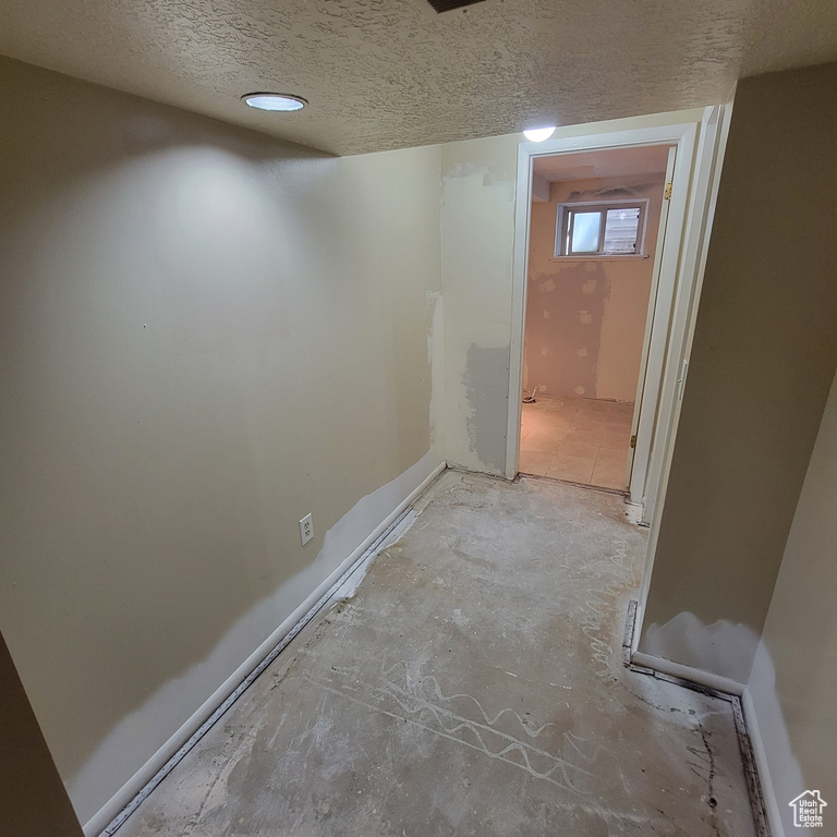 173 W 5200 S Washington Terrace, UT 84405