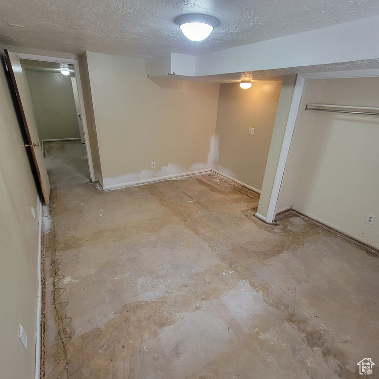 173 W 5200 S Washington Terrace, UT 84405