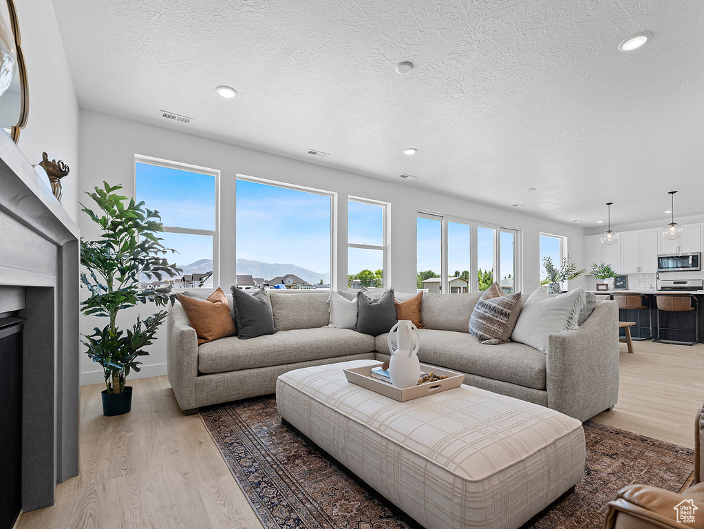 1708 S 4300 ST #102 West Weber, UT 84401