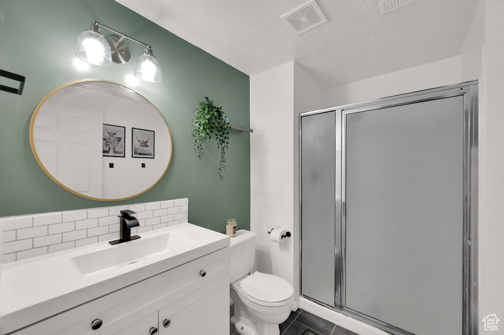914 E 625 S Layton, UT 84041