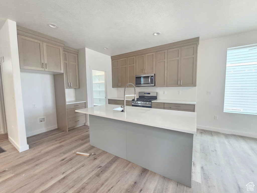 2811 W 2720 N #83 Plain City, UT 84404