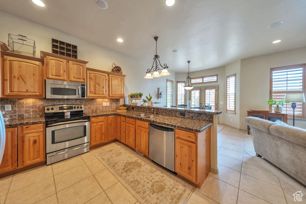1519 W FOLIAGE LN South Jordan, UT 84095